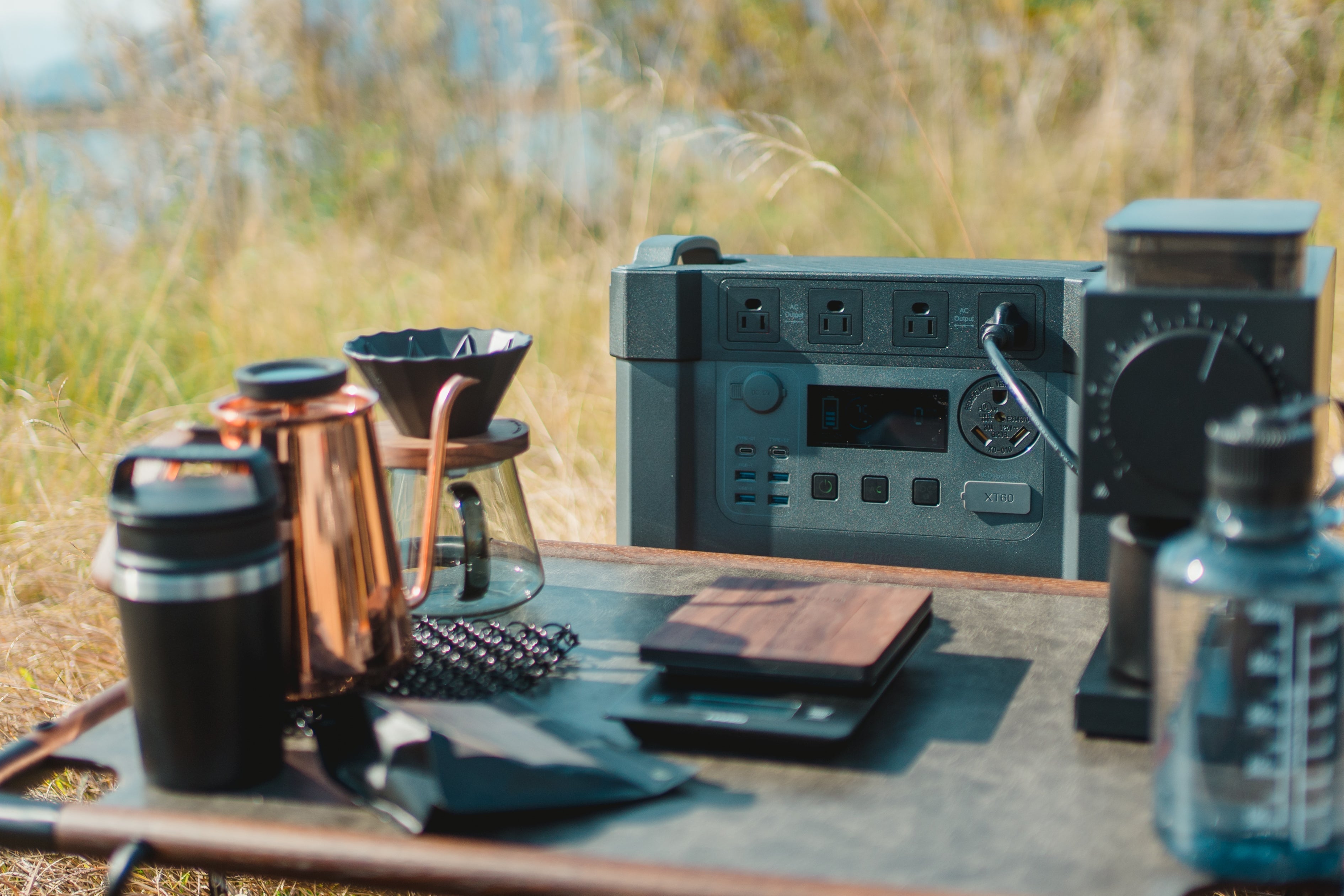 2000Wのポータブル電源はどのようなデバイスに電力を供給できますか